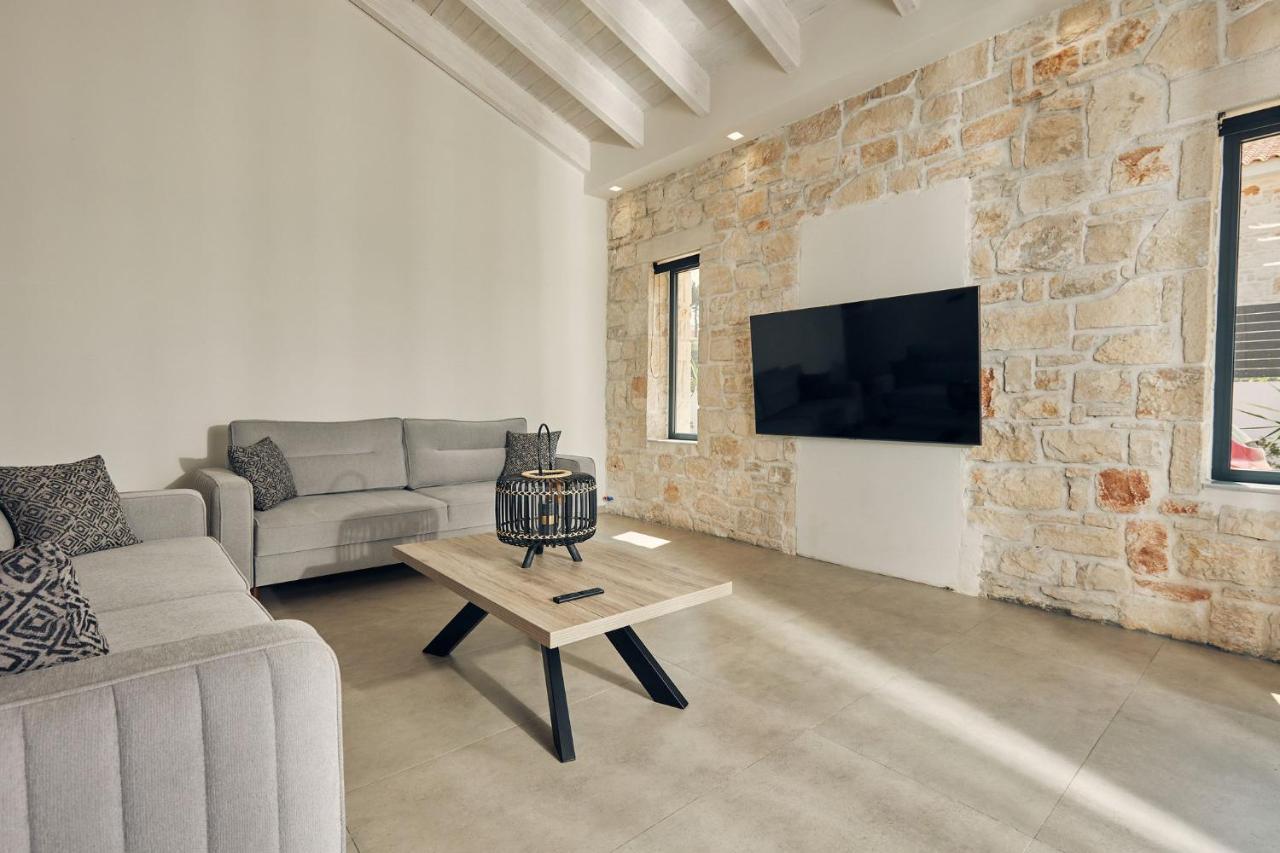 Mouzaki'S Stone Villas Volímai エクステリア 写真